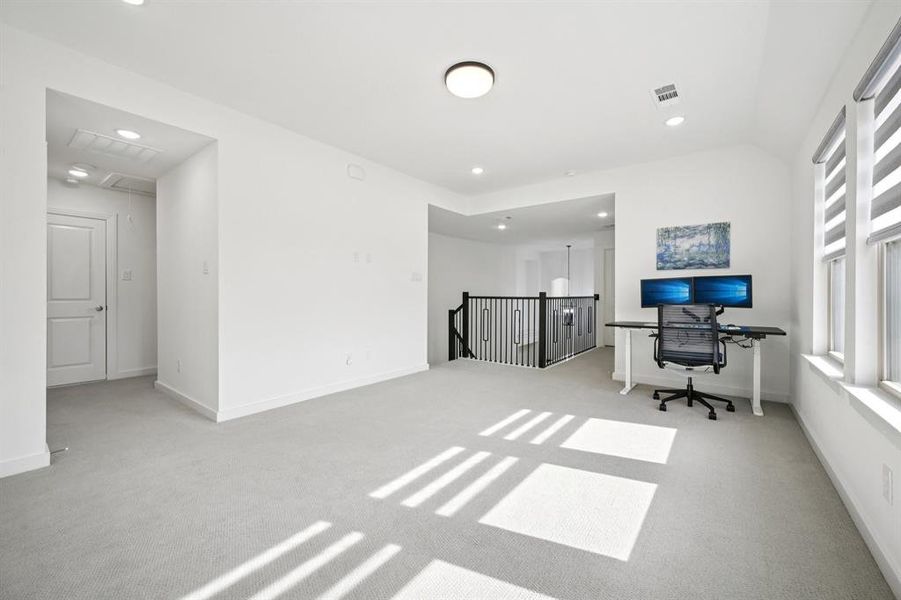 Spacious, unfurnished interior of a new home in , McKinney (Image 24).