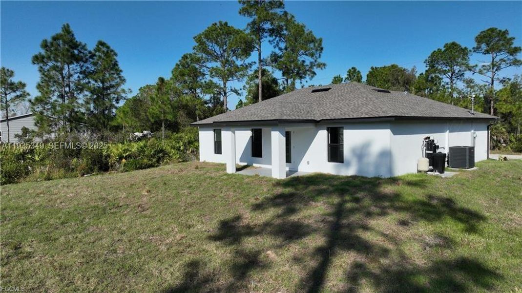 Exterior details and patio area of a home in , Lehigh Acres (Image 20).