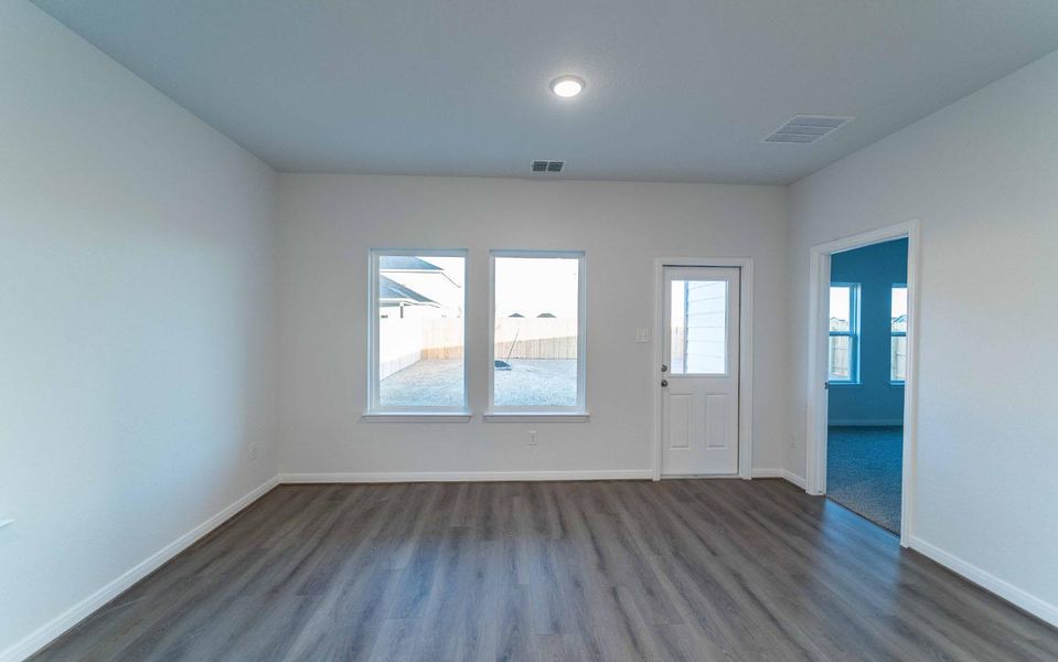 Spacious, unfurnished interior of a new home in Swenson Heights, Seguin (Image 9). Spacious, unfurnished interior of a new home in Swenson Heights, Seguin (Image 9).