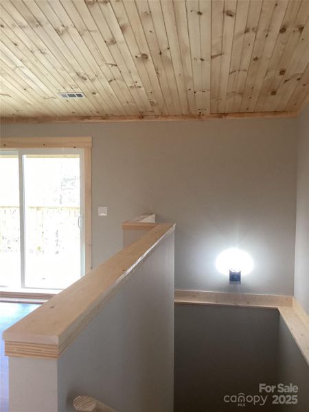 Image 33 of a home in .