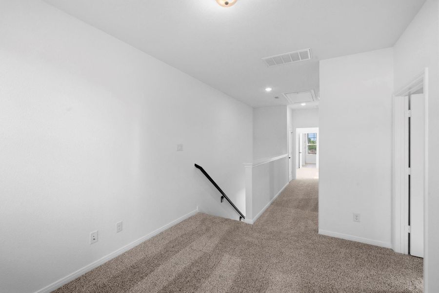 Spacious, unfurnished interior of a new home in Woodforest, Montgomery (Image 15).