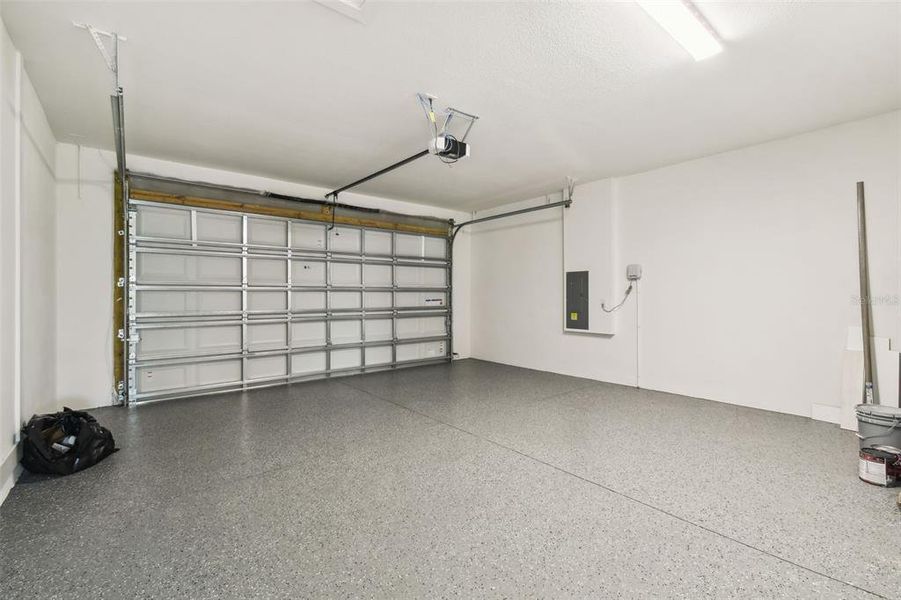 Image 27 of a home in .