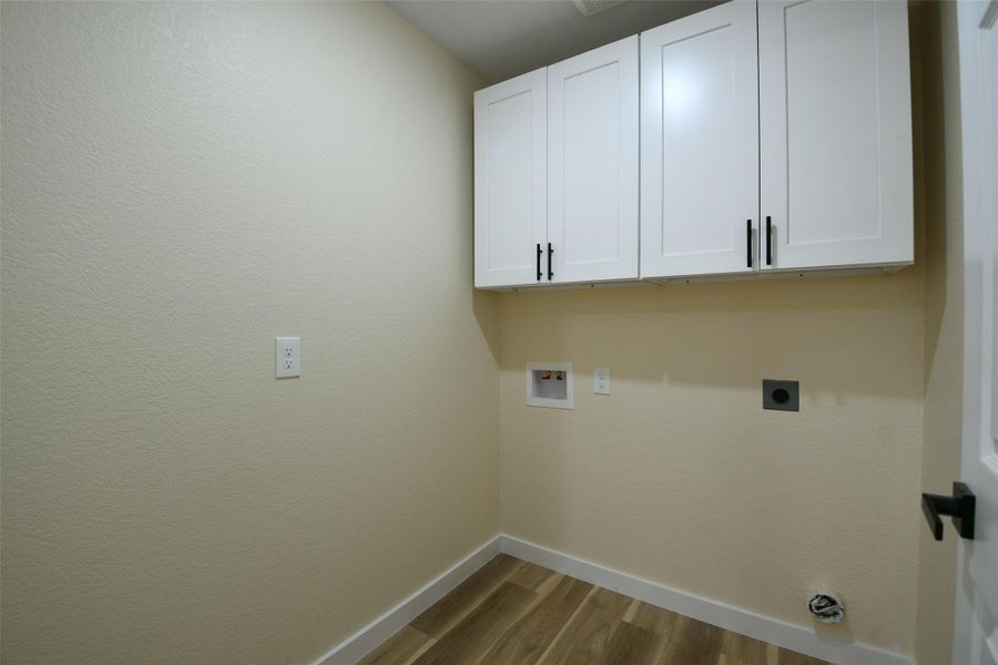 Spacious, unfurnished interior of a new home in , Conroe (Image 16). Spacious, unfurnished interior of a new home in , Conroe (Image 16).