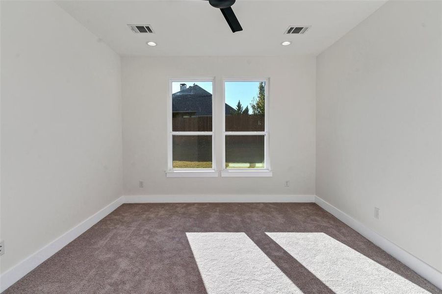 Spacious, unfurnished interior of a new home in , Granbury (Image 26).