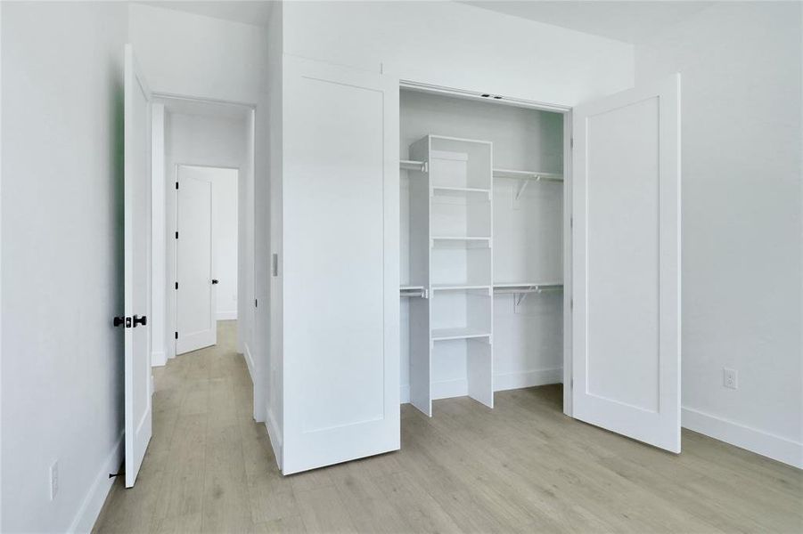 Spacious, unfurnished interior of a new home in , Fort Worth (Image 14).