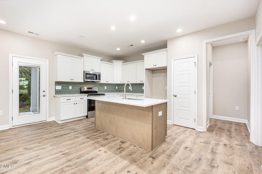 008_cj4a3771-edit_365