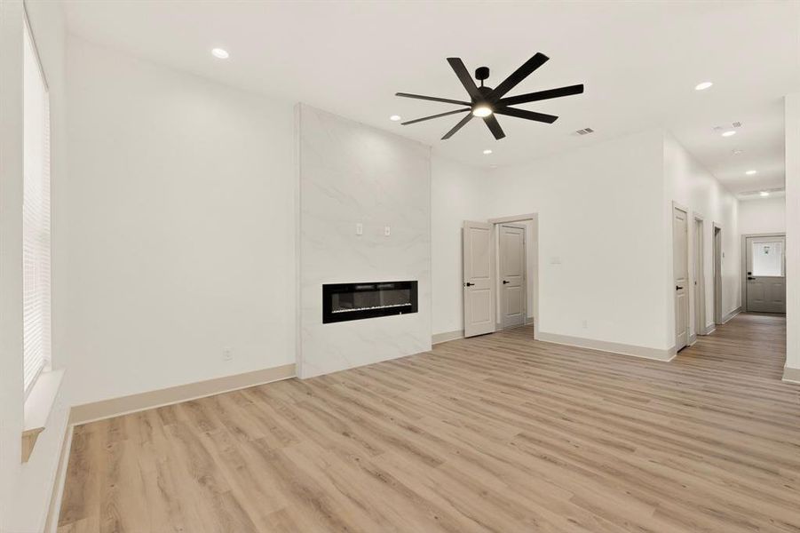 Spacious, unfurnished interior of a new home in , West Tawakoni (Image 16). Spacious, unfurnished interior of a new home in , West Tawakoni (Image 16).