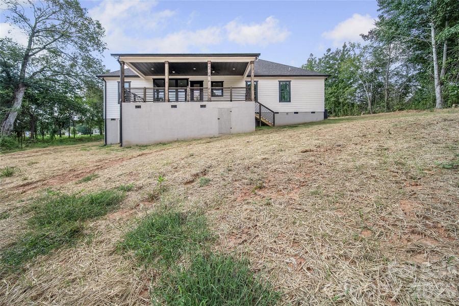 Exterior details and patio area of a home in , Kannapolis (Image 4).