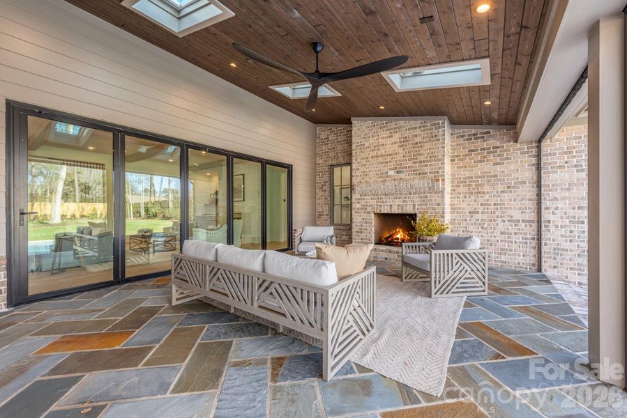 Exterior details and patio area of a home in , Charlotte (Image 24).