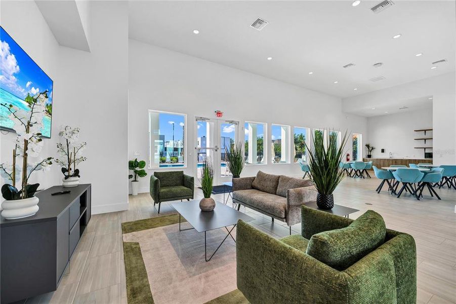 Community amenities in , Davenport (Image 42).