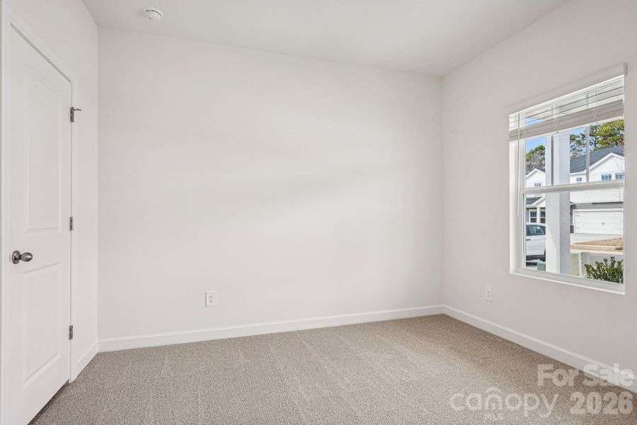 Spacious, unfurnished interior of a new home in Oxford Station, Salisbury (Image 14).