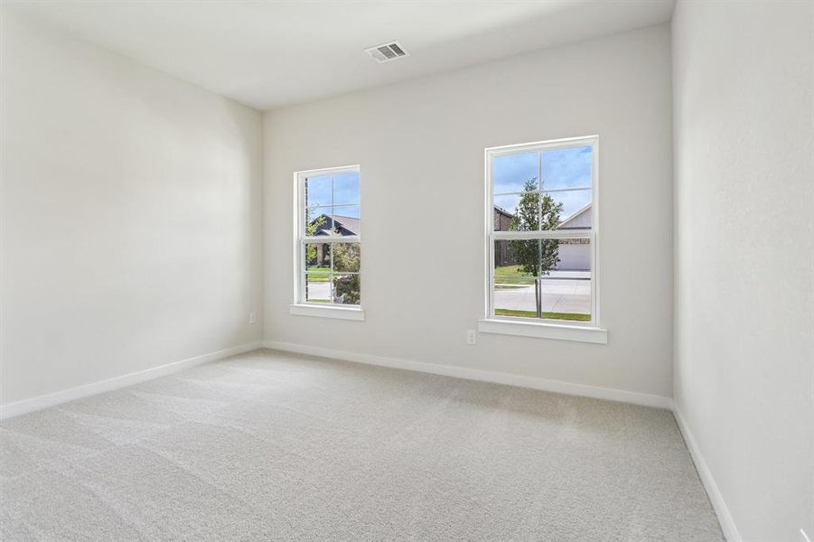 Spacious, unfurnished interior of a new home in Overland Grove, Forney (Image 16).