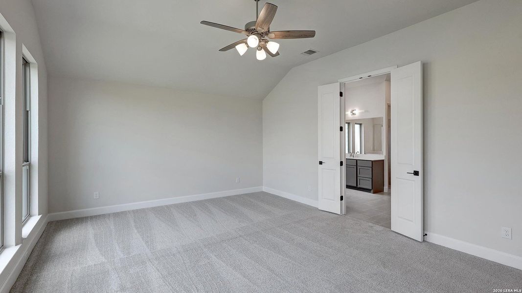 Spacious, unfurnished interior of a new home in Alsatian Oaks, Castroville (Image 21).