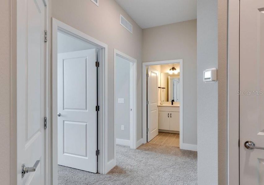 Spacious, unfurnished interior of a new home in , Kissimmee (Image 20).