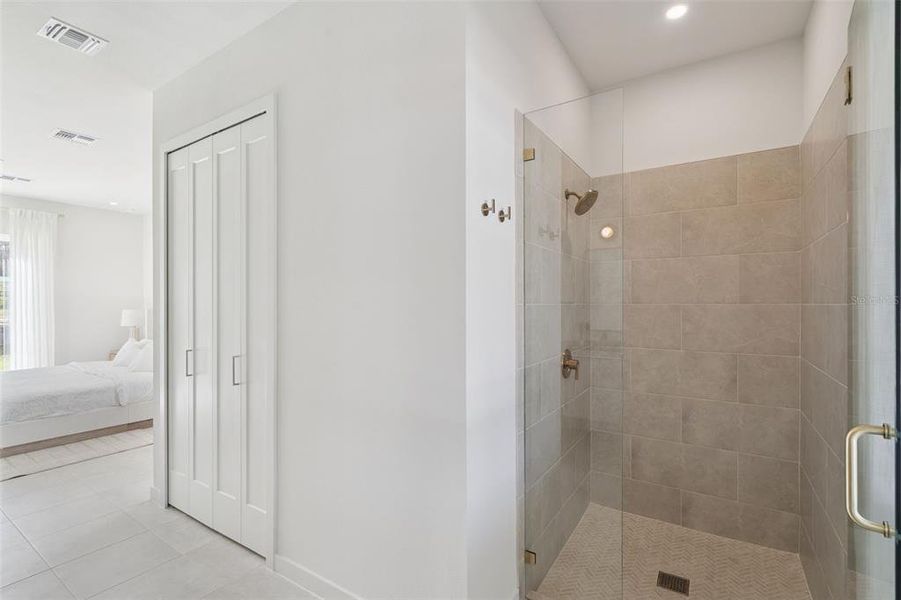 Furnished interior view inside a new home in , Lady Lake (Image 14). Furnished interior view inside a new home in , Lady Lake (Image 14).