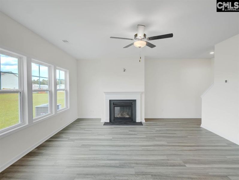 Spacious, unfurnished interior of a new home in Rolling Hills, Prosperity (Image 14).