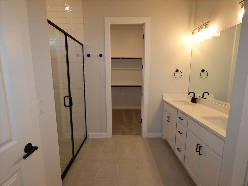 Furnished interior view inside a new home in Cedar Brook, Leander (Image 9).