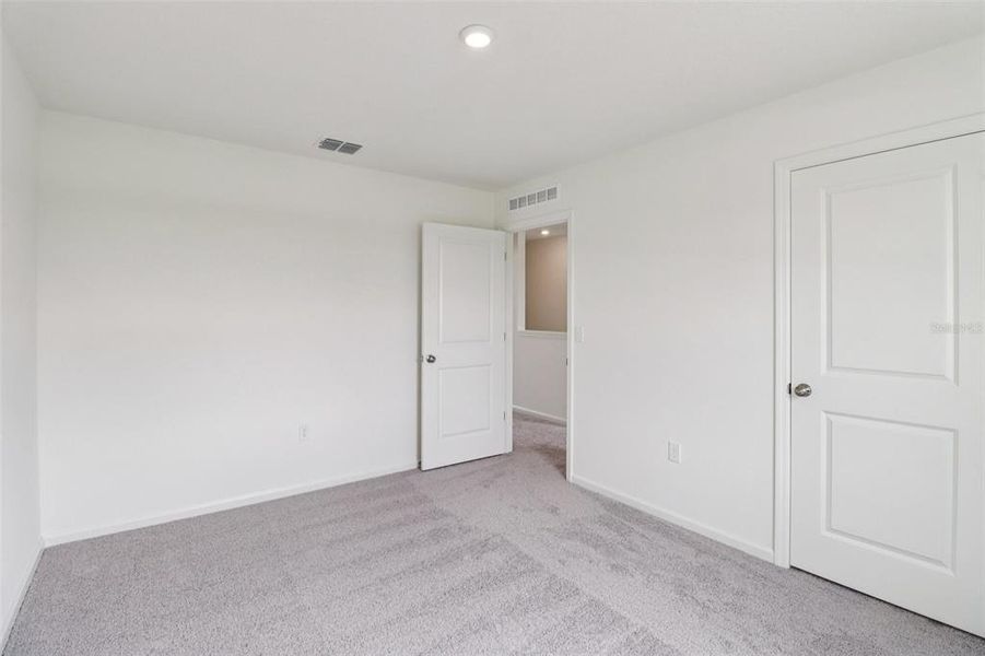 Spacious, unfurnished interior of a new home in Sumter Villas, Sumterville (Image 19).