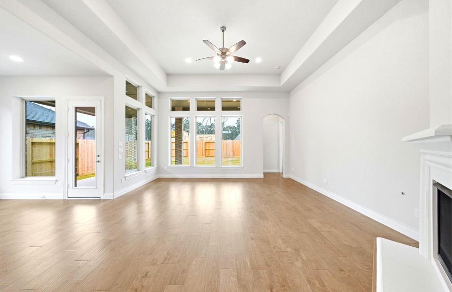 Spacious, unfurnished interior of a new home in The Highlands 55′, Porter (Image 21).