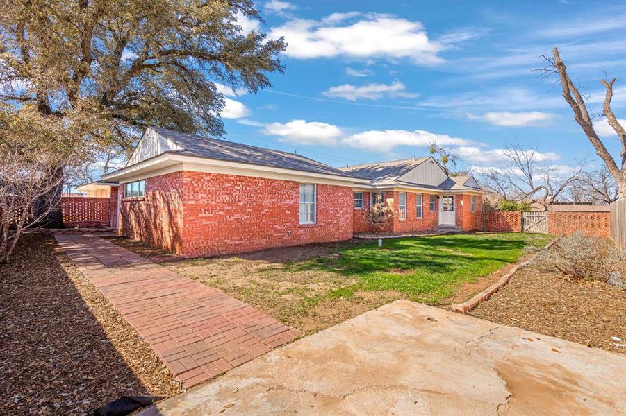 Exterior details and patio area of a home in , Sweetwater (Image 21). Exterior details and patio area of a home in , Sweetwater (Image 21).
