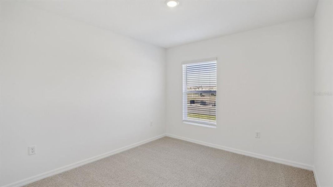 Spacious, unfurnished interior of a new home in , Dade City (Image 21).