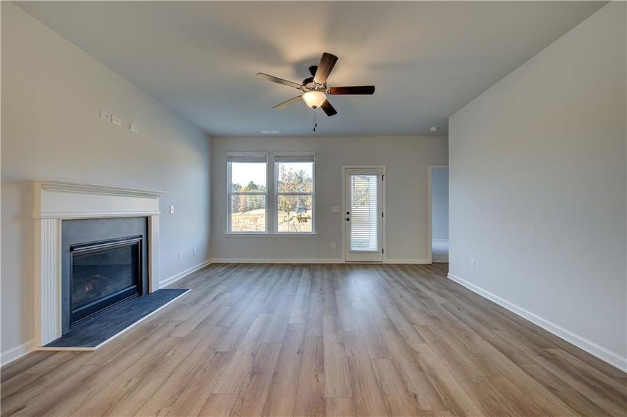 Spacious, unfurnished interior of a new home in Abbotts Crossing, Conyers (Image 13).