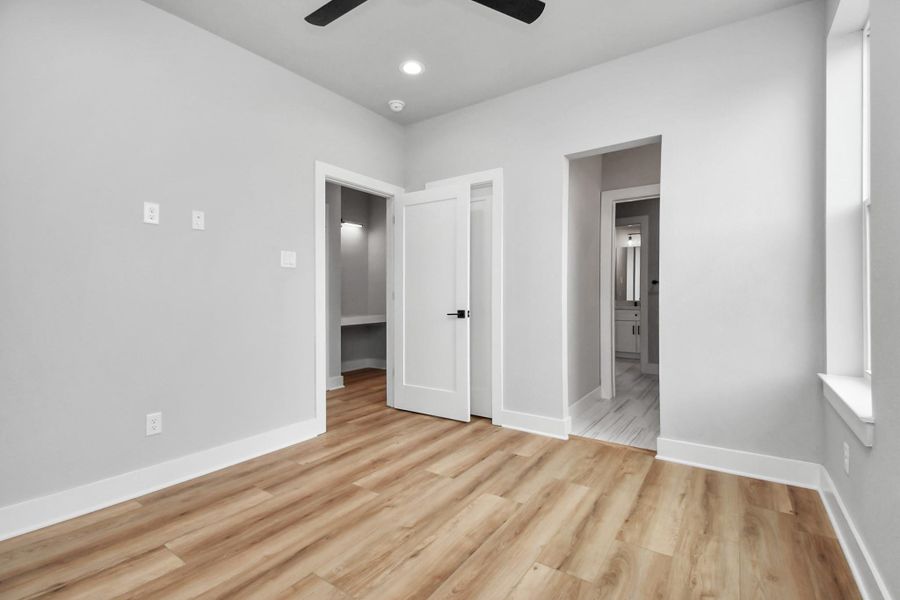 Spacious, unfurnished interior of a new home in , Houston (Image 17). Spacious, unfurnished interior of a new home in , Houston (Image 17).