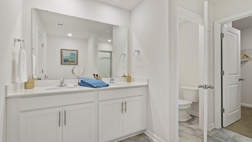 Representative furnished interior of a home built from the Penwell by D.R. Horton in Sage Grove, Lyman (Image 17).