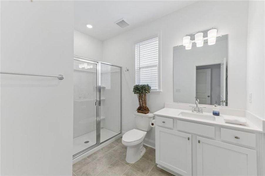 Furnished interior view inside a new home in Bailey Fence, Dacula (Image 5).