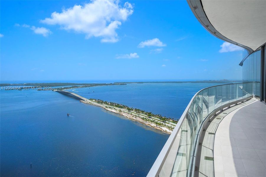 Condo located in Miami, FL showcasing its design and architecture (Image 25). Condo located in Miami, FL showcasing its design and architecture (Image 25).