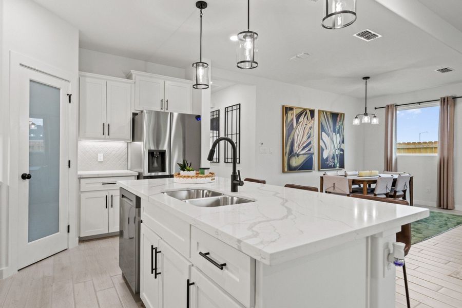 Representative furnished interior of a home built from the Duranta by Hakes Brothers in Paloma Ranch, Harlingen (Image 7).