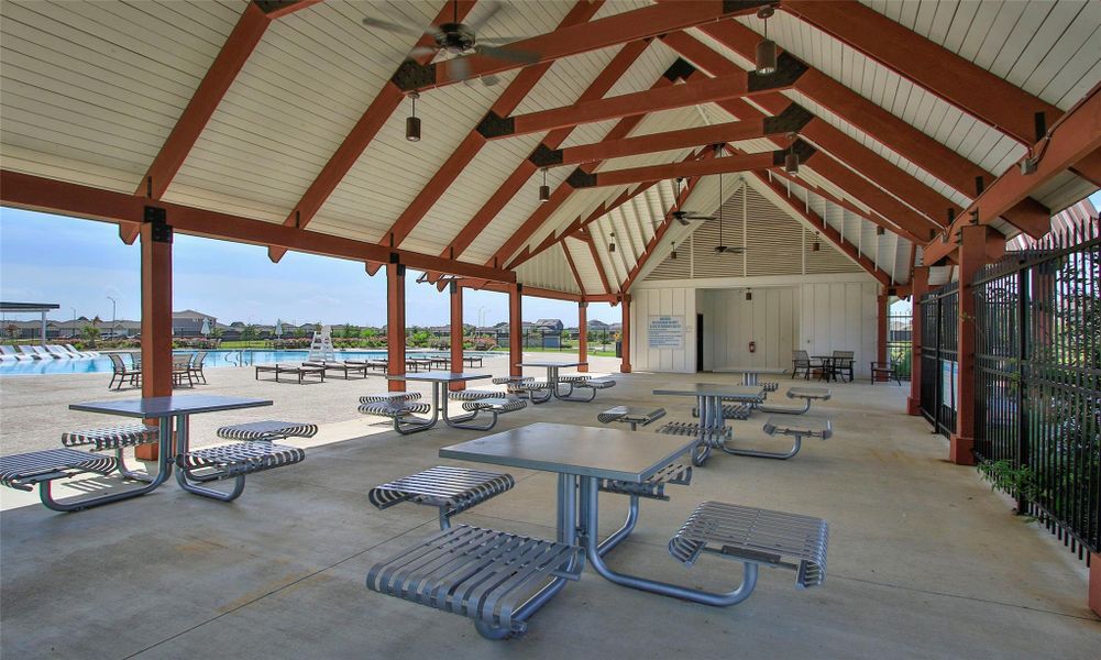 Community amenities in Windrow, Hockley (Image 38).