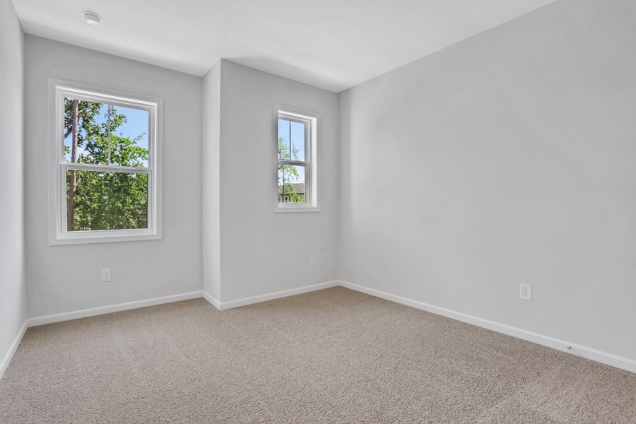 Spacious, unfurnished interior of a new home in Towne Village at Suwanee Dam, Sugar Hill (Image 27).