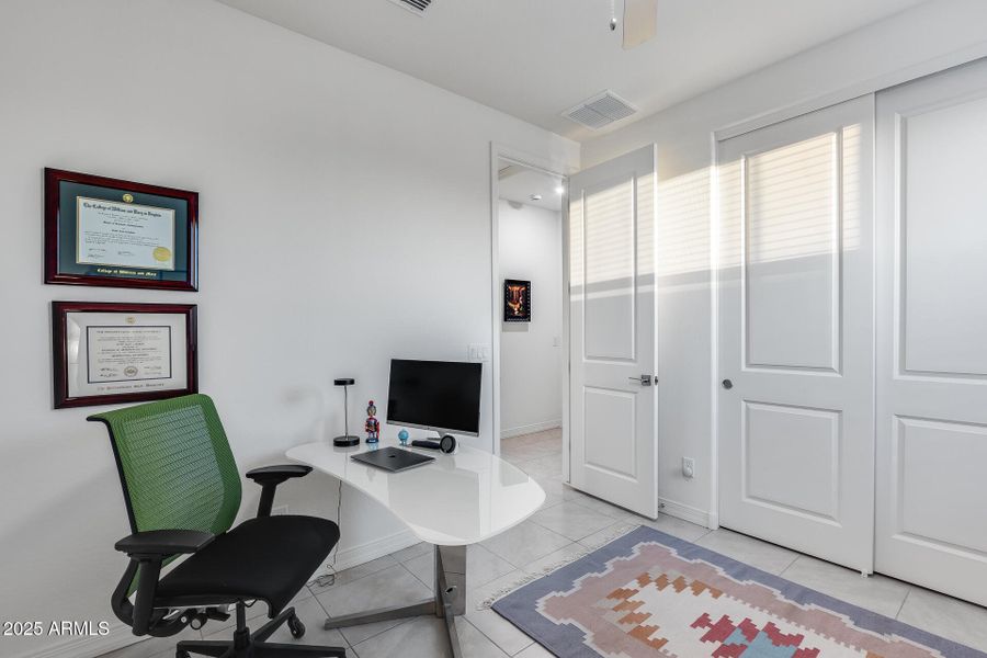 Guest Bedroom 1 closet Guest Bedroom 1 closet