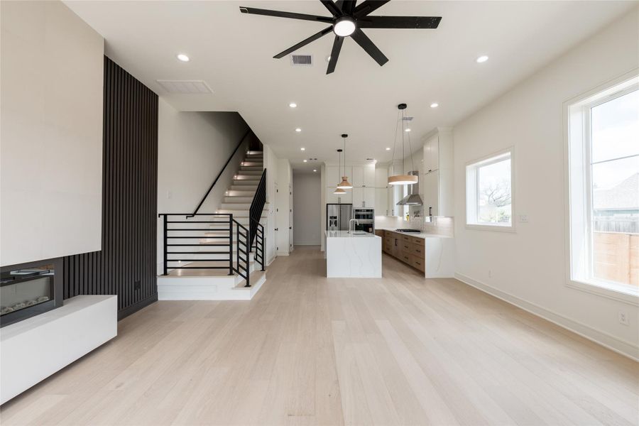 Image 40 of a home in .