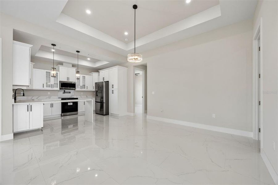 Spacious, unfurnished interior of a new home in , Placida (Image 17).