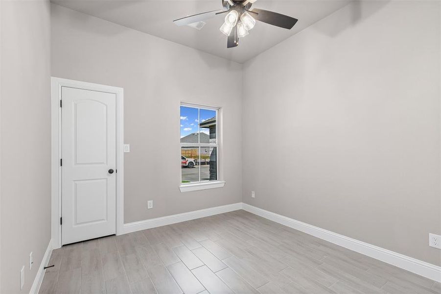 Spacious, unfurnished interior of a new home in , Springtown (Image 16).
