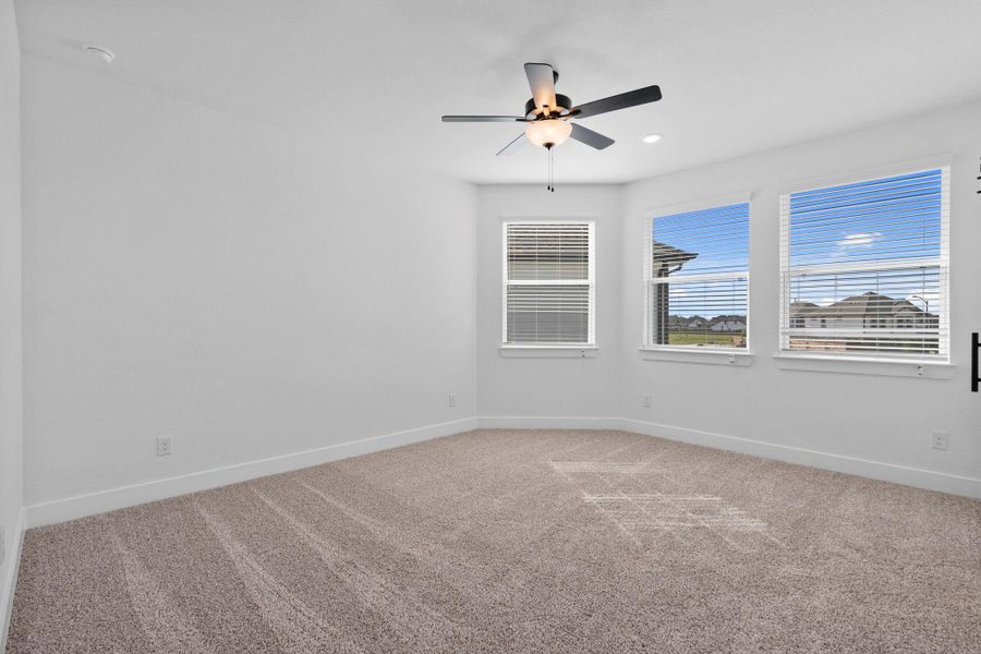 Spacious, unfurnished interior of a new home in Elyson, Katy (Image 25).