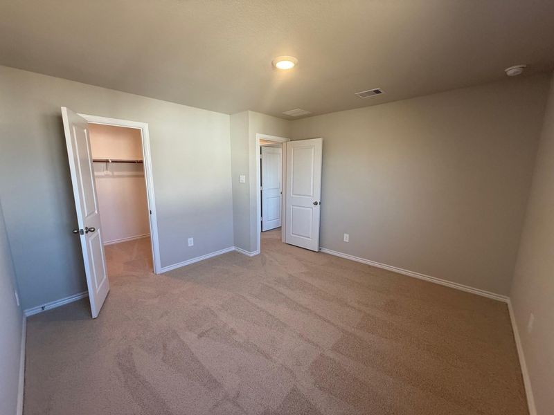Spacious, unfurnished interior of a new home in Southern Pointe, College Station (Image 12).