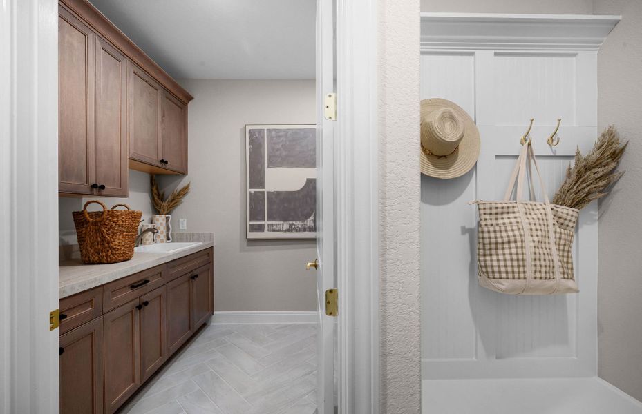 Representative furnished interior of a home built from the Mystique by Del Webb in Del Webb New Braunfels at Veramendi, New Braunfels (Image 56).