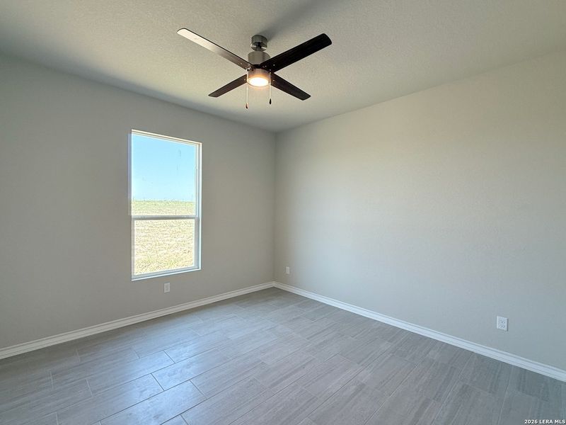 Spacious, unfurnished interior of a new home in , La Vernia (Image 16).