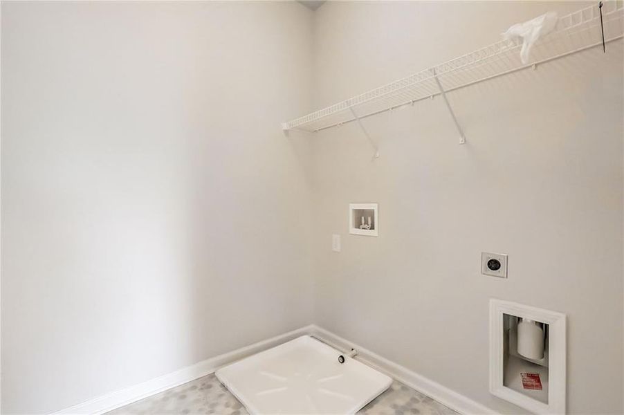 Spacious, unfurnished interior of a new home in Summerlin, Winder (Image 20).