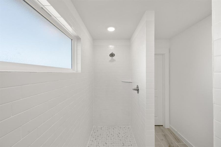 8752 Treeline- Primary Suite-5