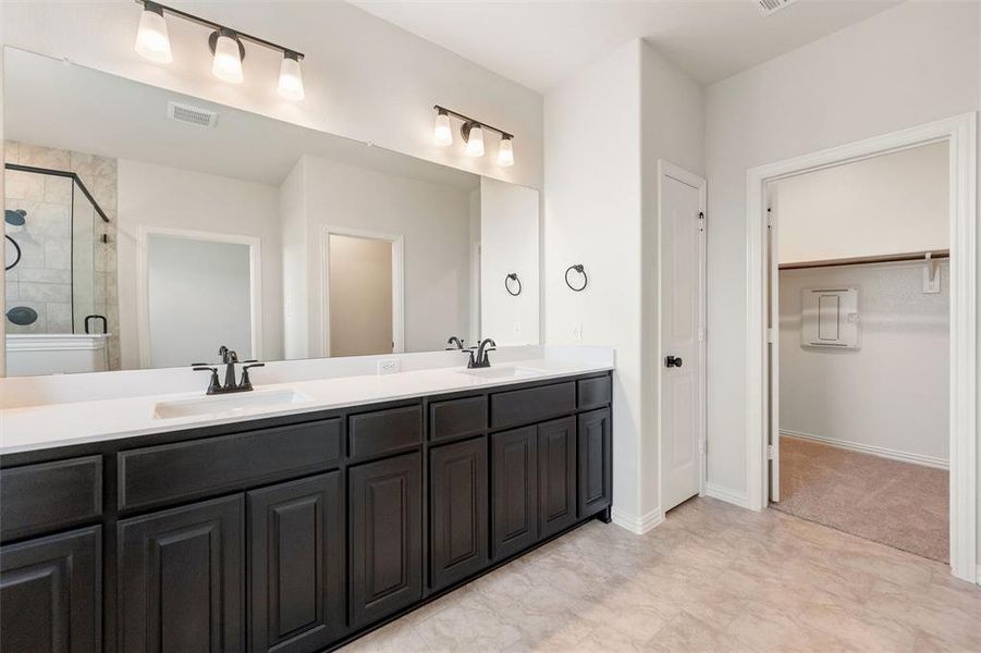 Furnished interior view inside a new home in Northstar, Haslet (Image 7).