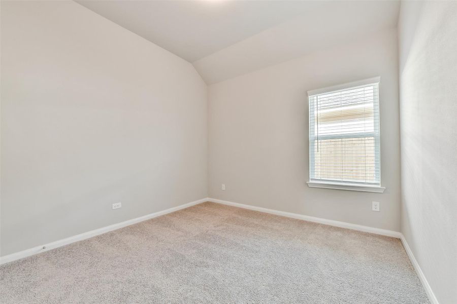 Spacious, unfurnished interior of a new home in King Oaks Village, Baytown (Image 24).