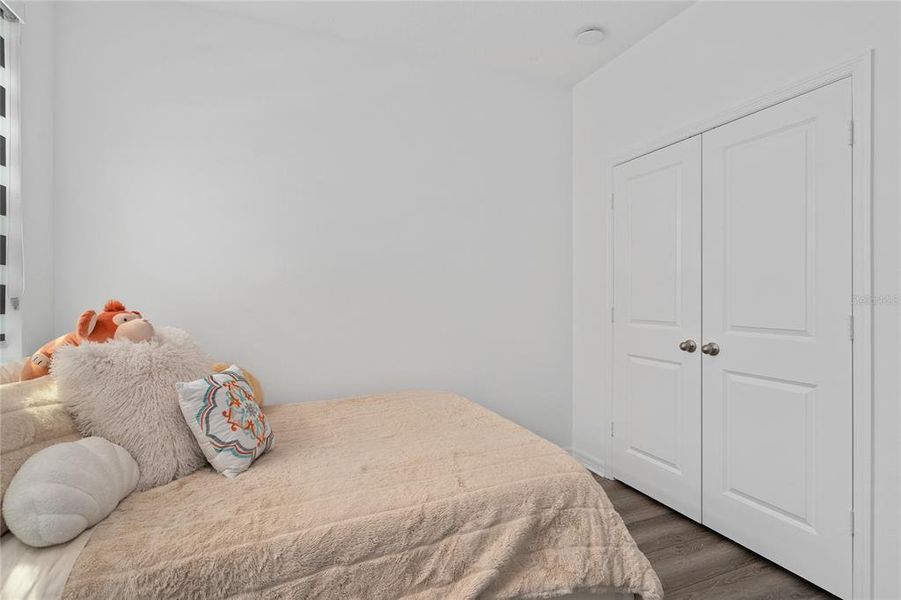 Furnished interior view inside a new home in Aulin Square, Oviedo (Image 9).