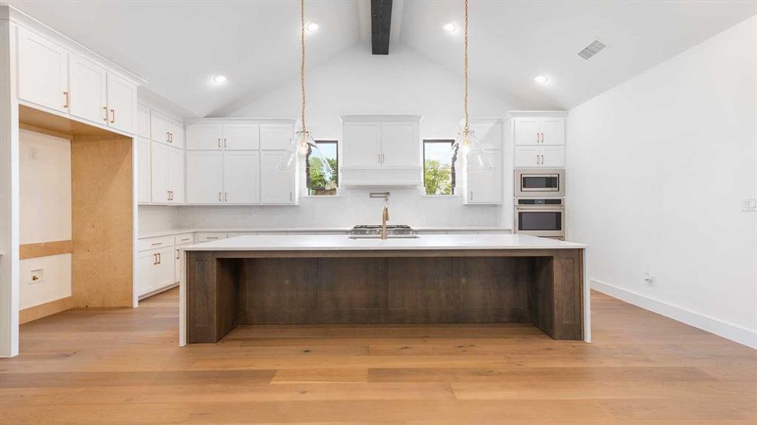 Furnished interior view inside a new home in Adkins Park 70', Hurst (Image 13). Furnished interior view inside a new home in Adkins Park 70', Hurst (Image 13).