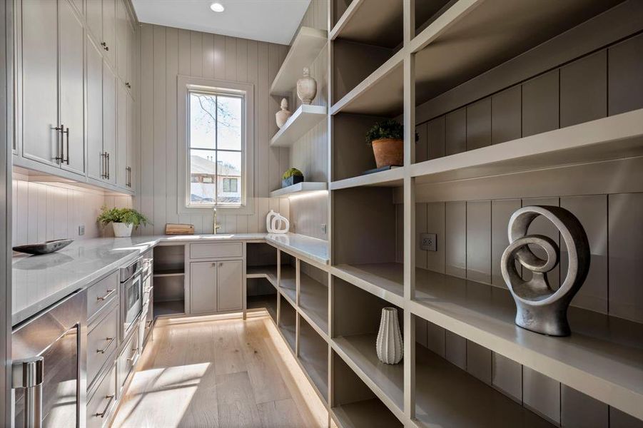 Furnished interior view inside a new home in , Dallas (Image 9). Furnished interior view inside a new home in , Dallas (Image 9).