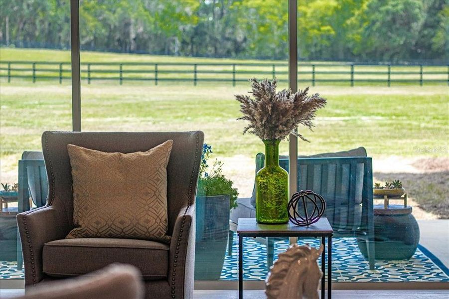 Furnished interior view inside a new home in , Citra (Image 10).