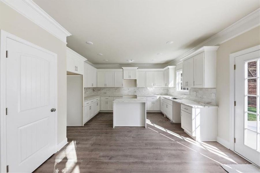 Image 50 of a home in .